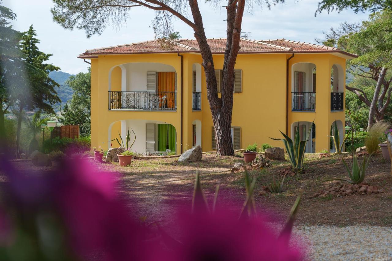 Villino Nel Bosco Villa Capoliveri  Exterior photo